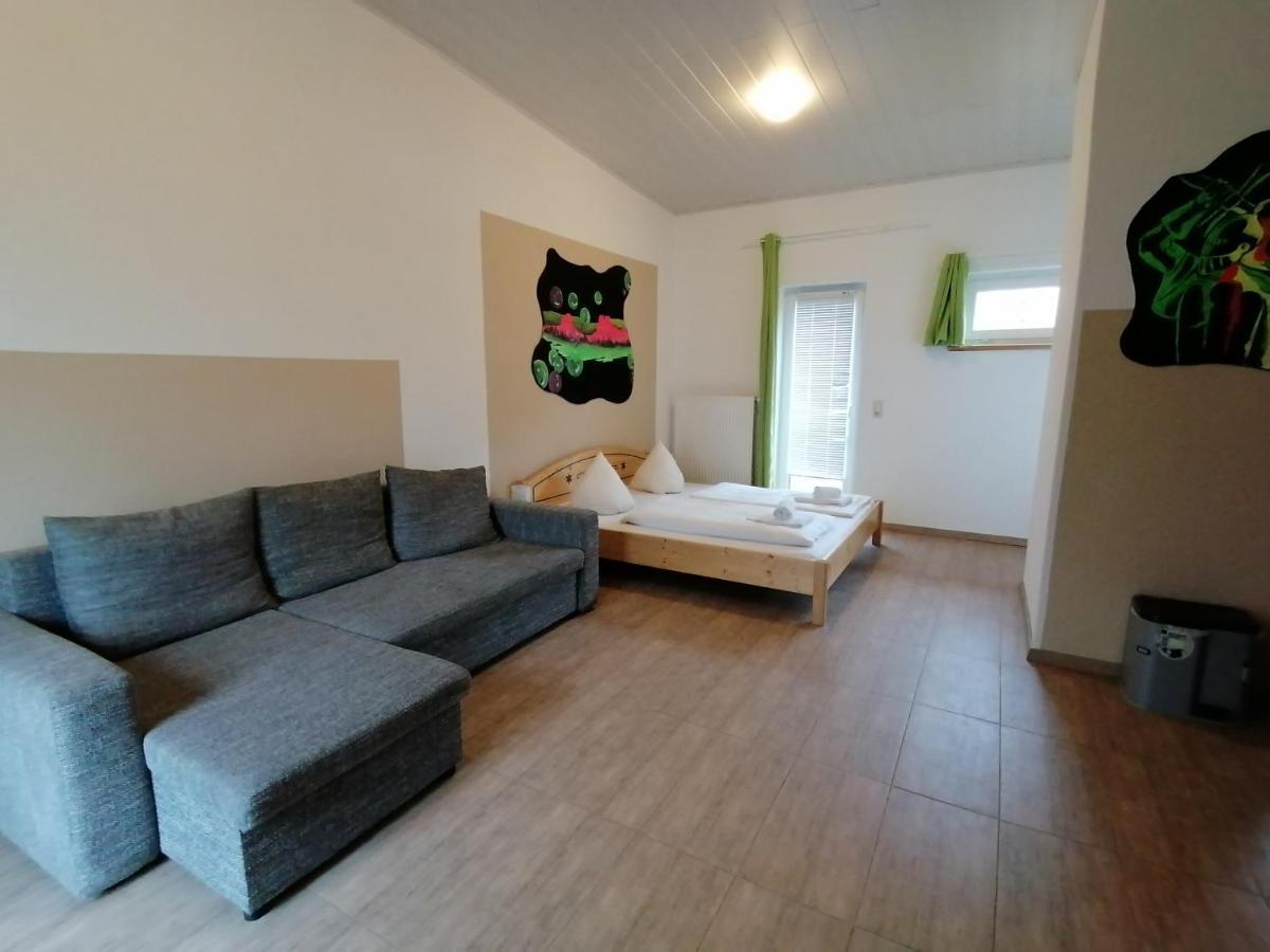 Campingplatz Am Treidlerweg 柯尼希施泰因易北 外观 照片